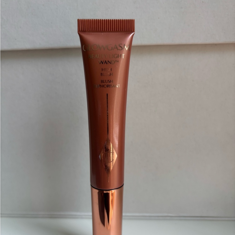 Charlotte Tilbury Highlighter wand